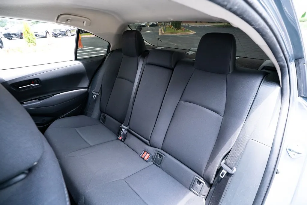 Toyota Corolla Hybrid photo 41