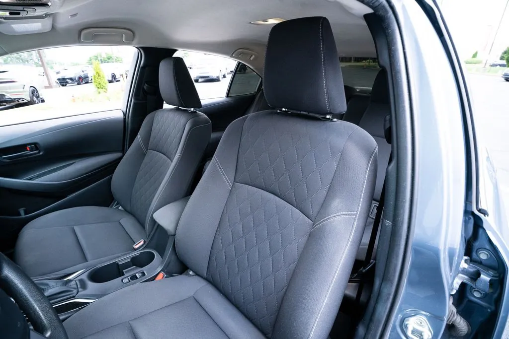Toyota Corolla Hybrid photo 26