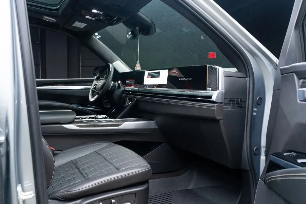 Cadillac Escalade photo 41
