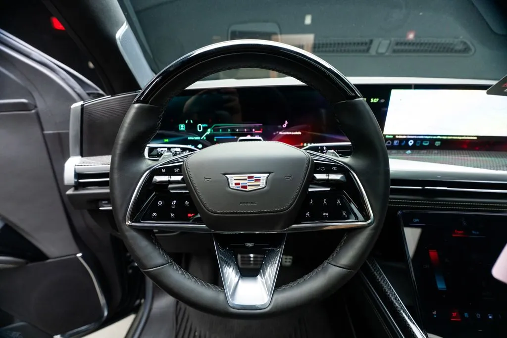 Cadillac Escalade photo 30