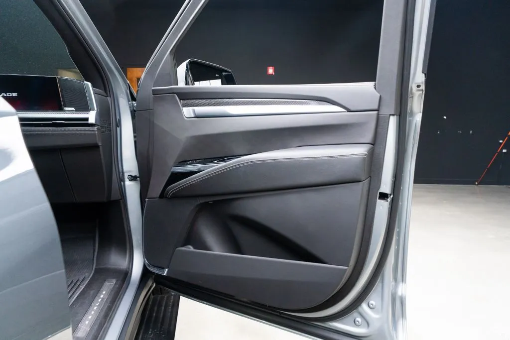 Cadillac Escalade photo 42