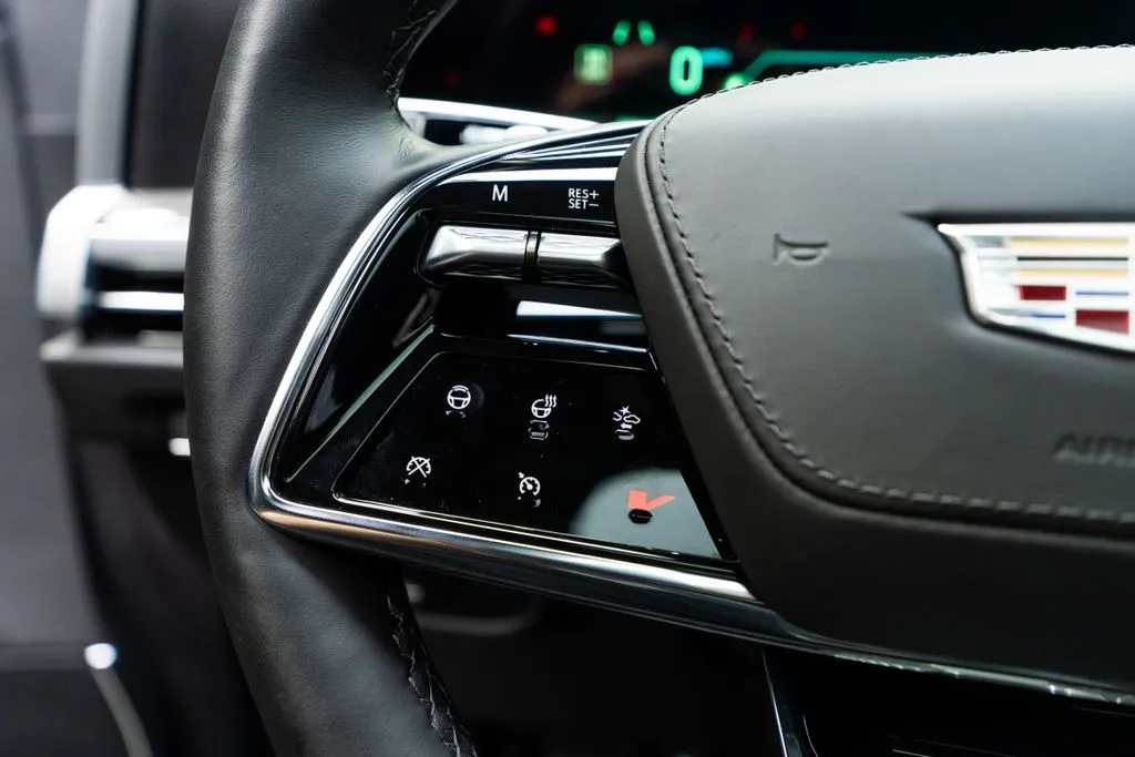 Cadillac Escalade photo 32