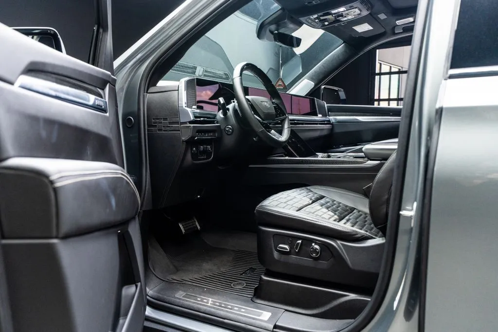 Cadillac Escalade photo 27