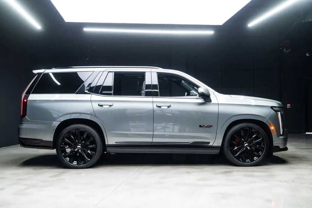 Cadillac Escalade photo 12