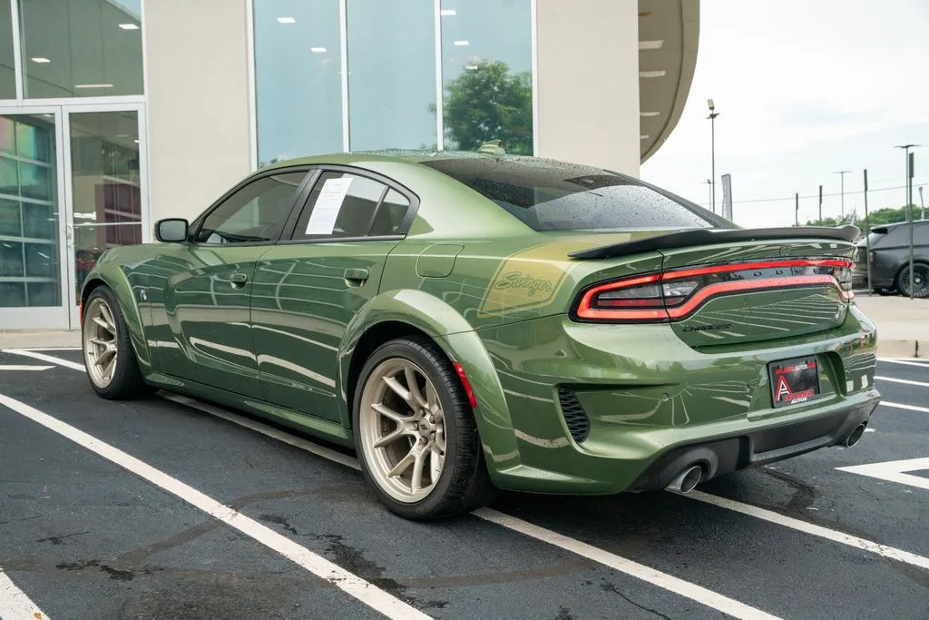 Dodge Charger photo 18