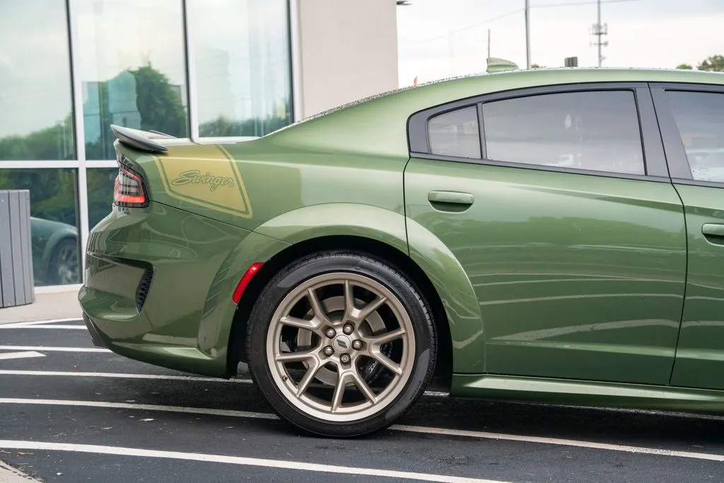 Dodge Charger photo 12