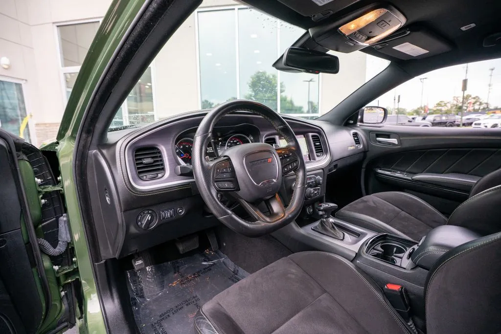 Dodge Charger photo 28