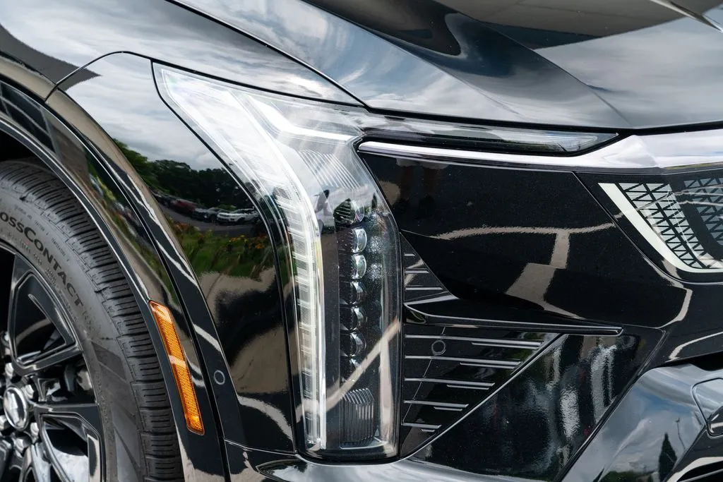 Cadillac OPTIQ photo 8