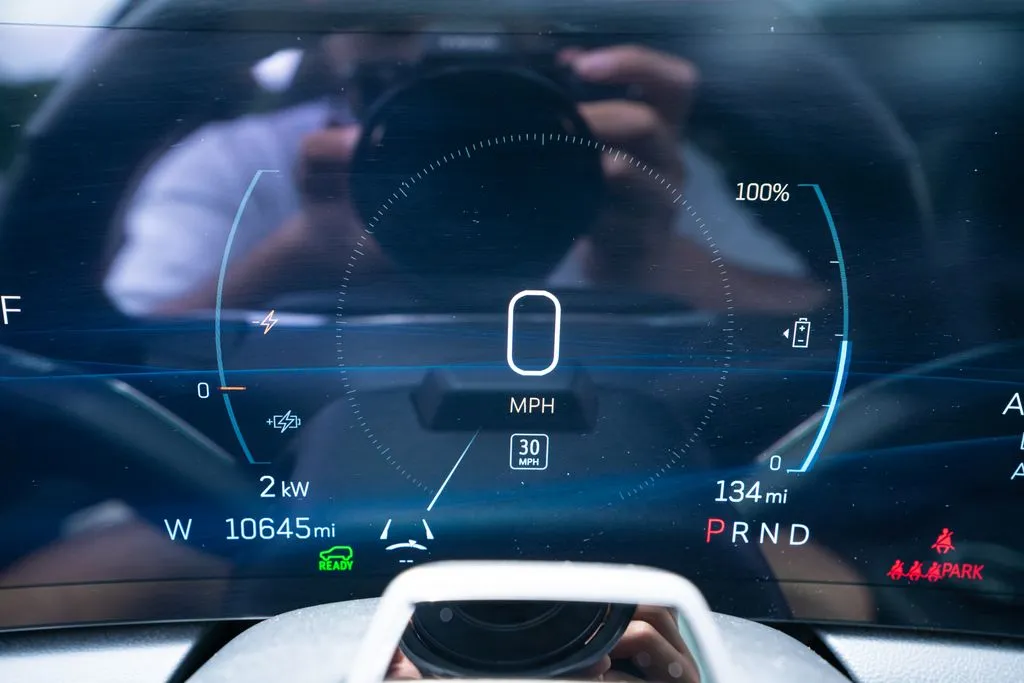 Cadillac OPTIQ photo 36