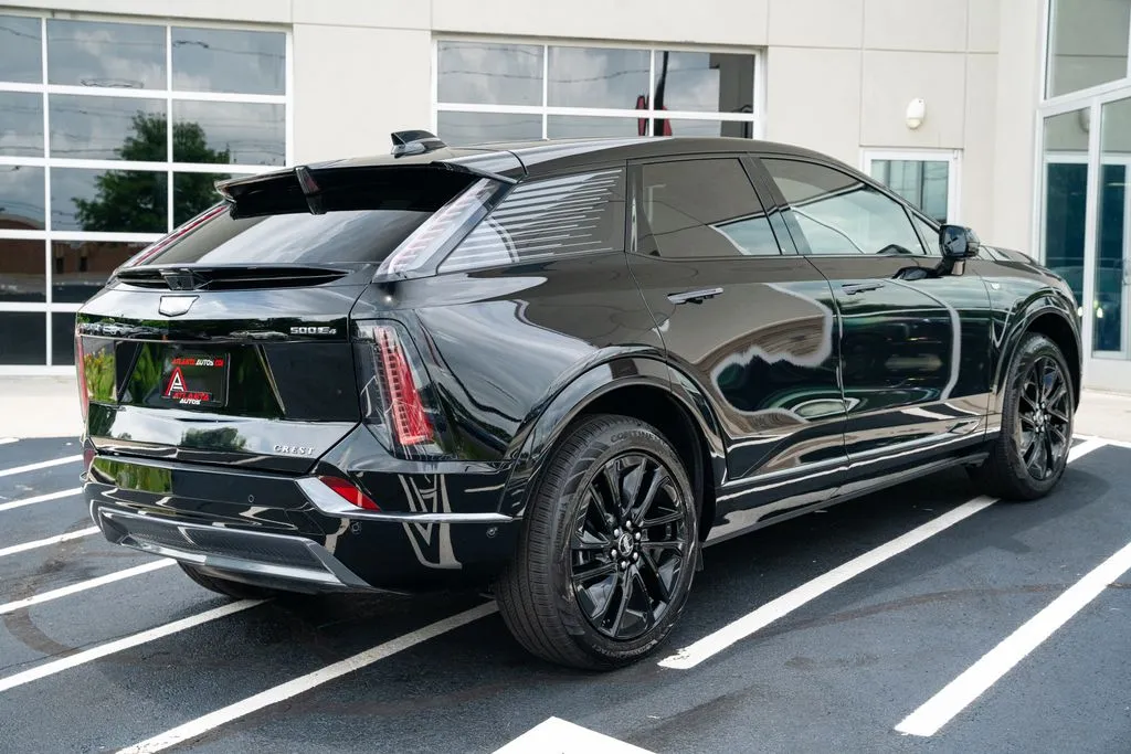 Cadillac OPTIQ photo 11