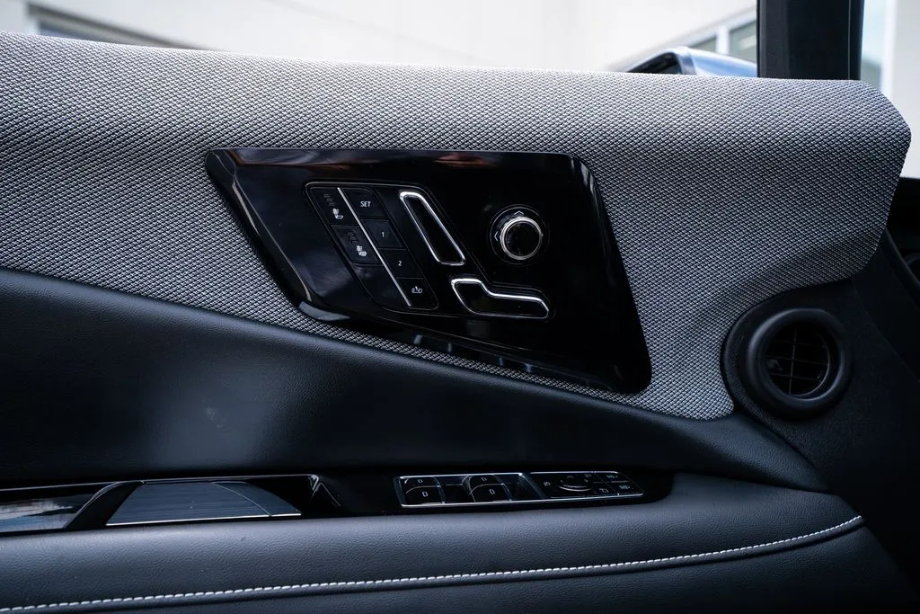 Cadillac OPTIQ photo 27