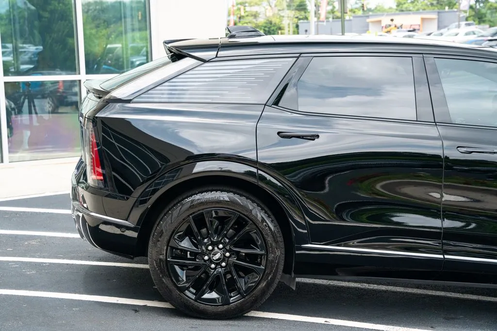 Cadillac OPTIQ photo 10