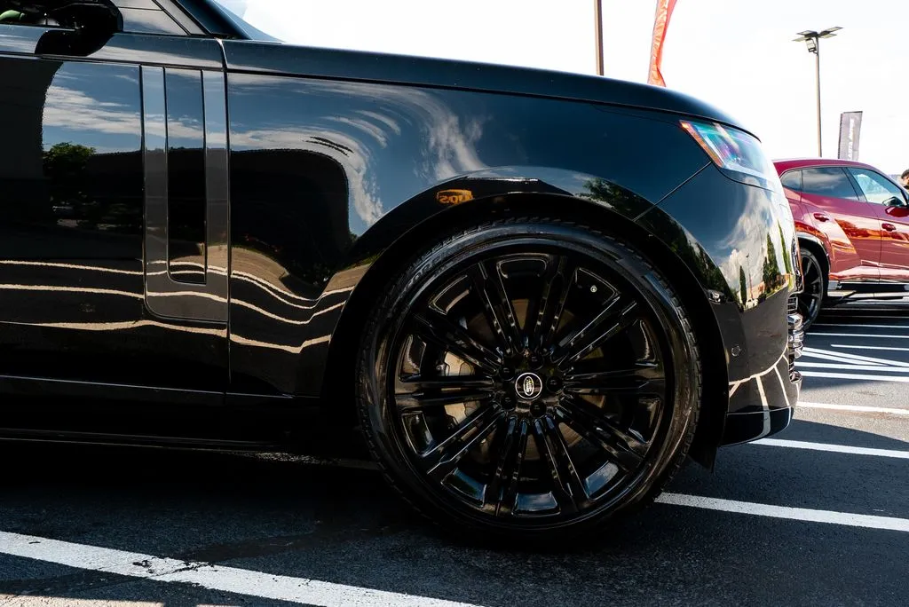 Land Rover Range Rover photo 8