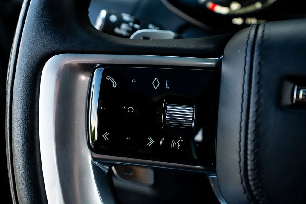 Land Rover Range Rover photo 25
