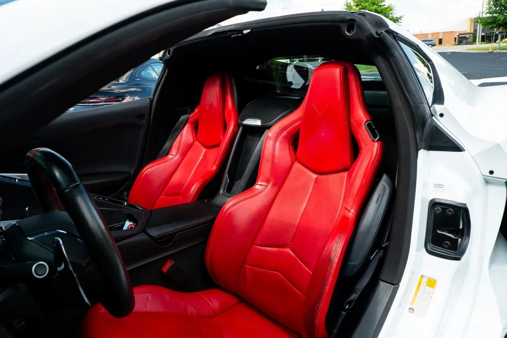 Chevrolet Corvette photo 22