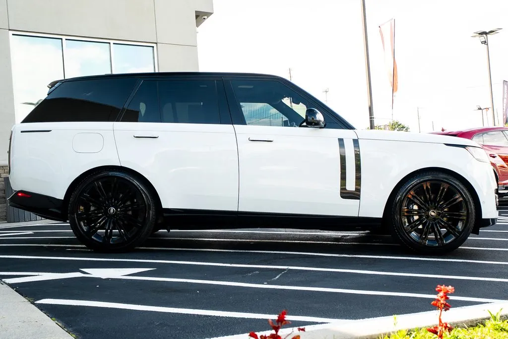 Land Rover Range Rover photo 8