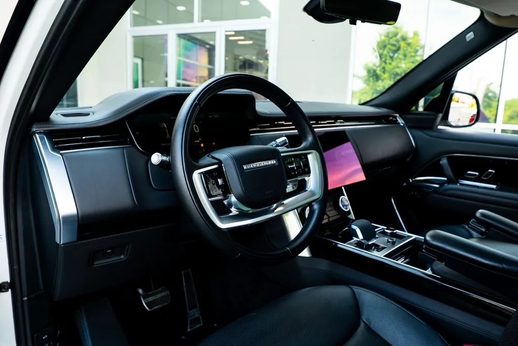 Land Rover Range Rover photo 22