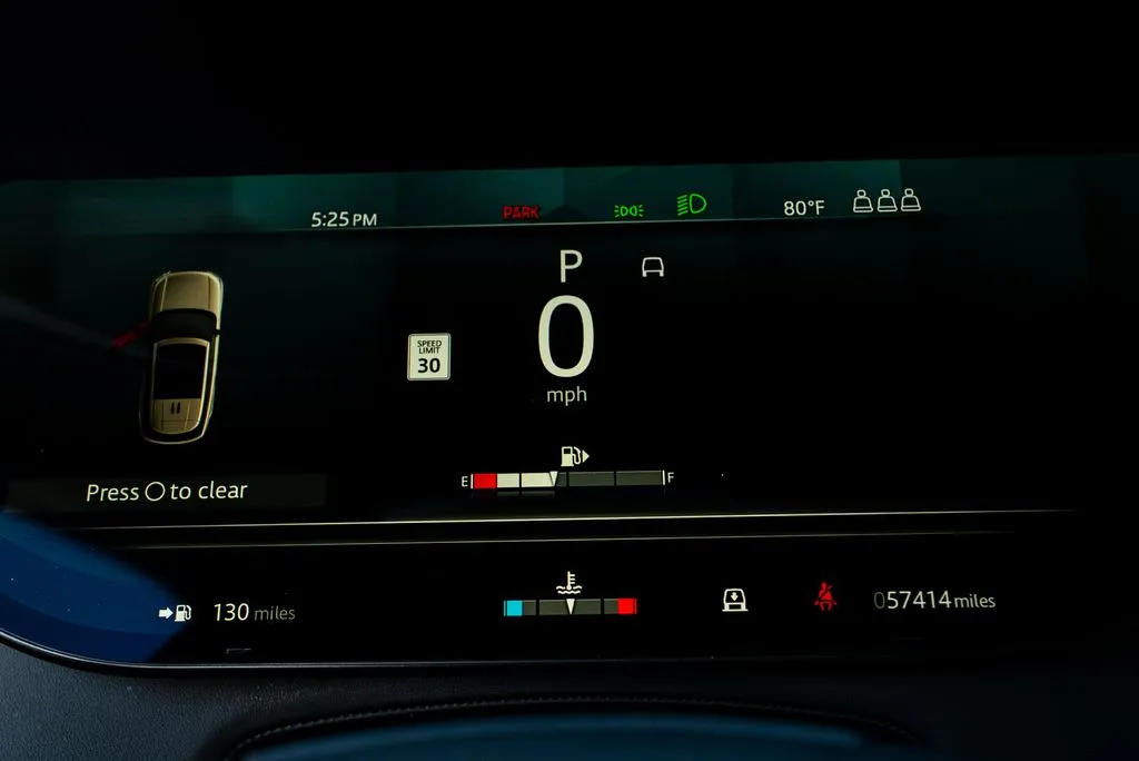 Land Rover Range Rover photo 26