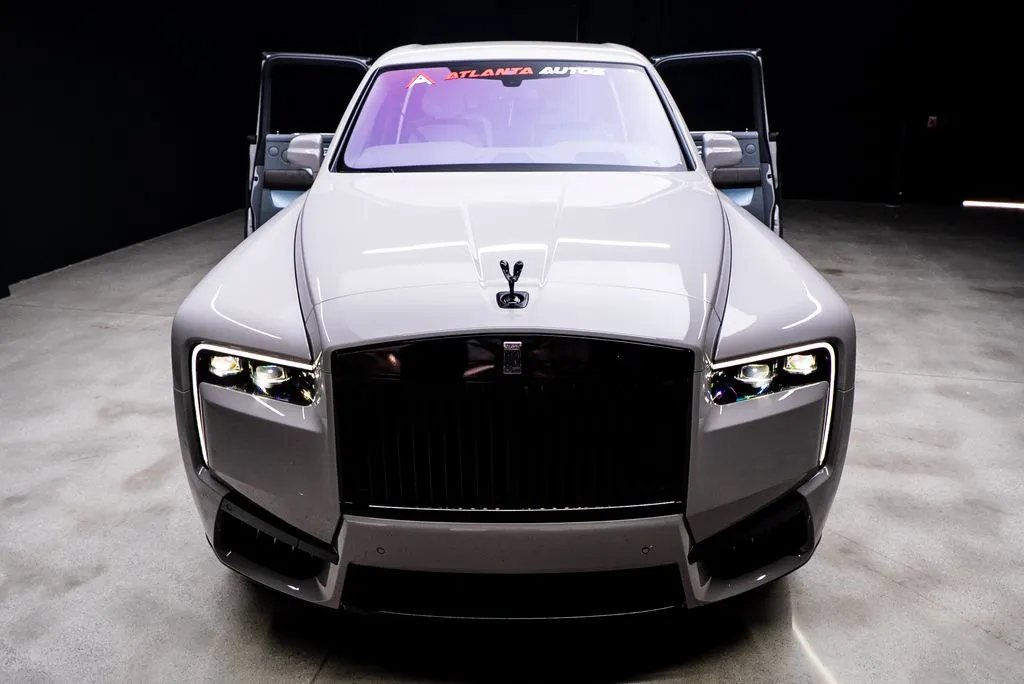 Rolls-Royce Cullinan photo 3