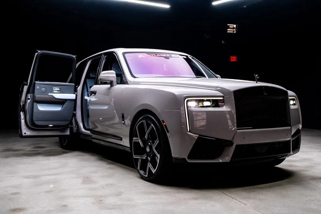 Rolls-Royce Cullinan photo 9