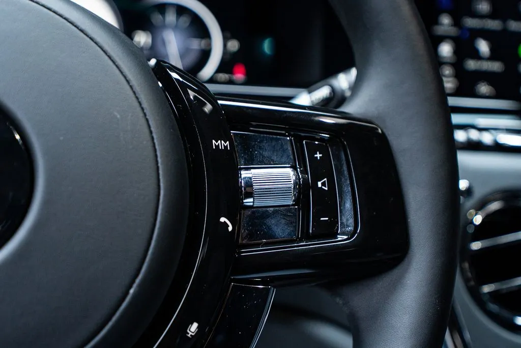 Rolls-Royce Cullinan photo 46