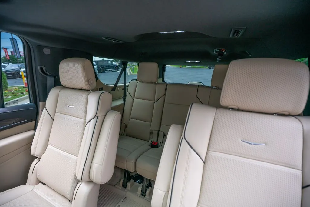 Cadillac Escalade ESV photo 48