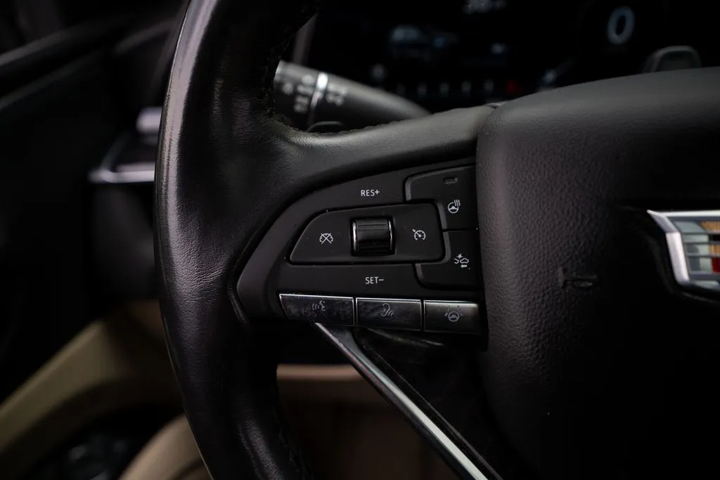 Cadillac Escalade ESV photo 34