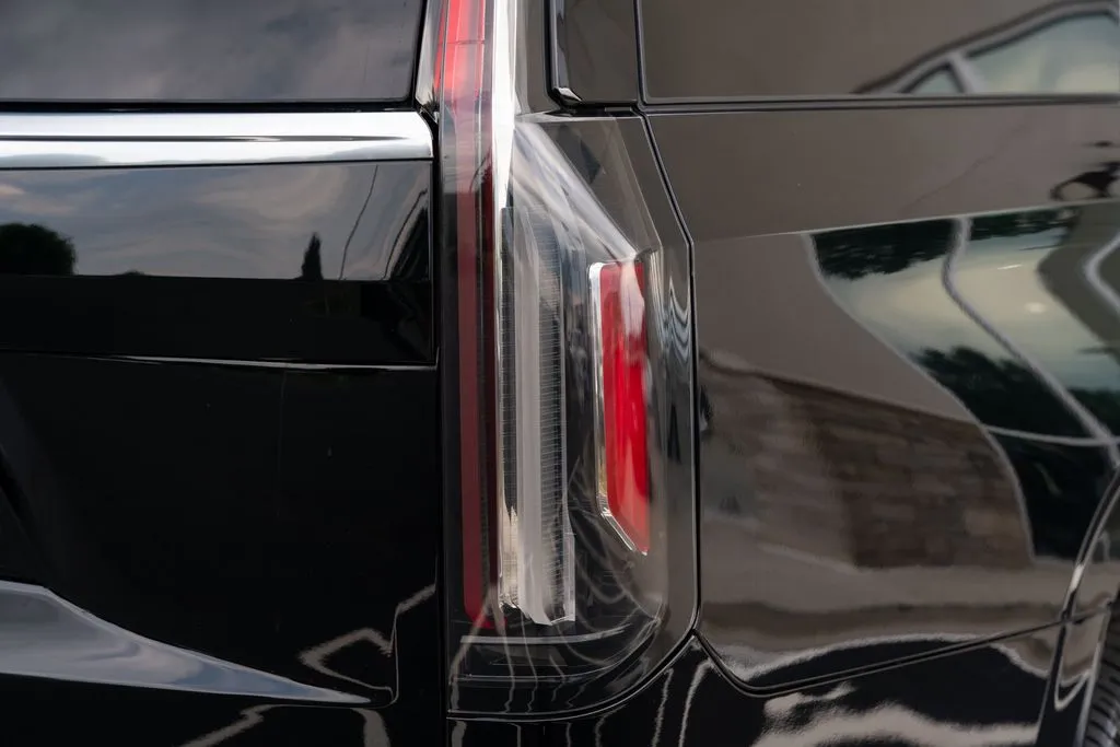 Cadillac Escalade ESV photo 12