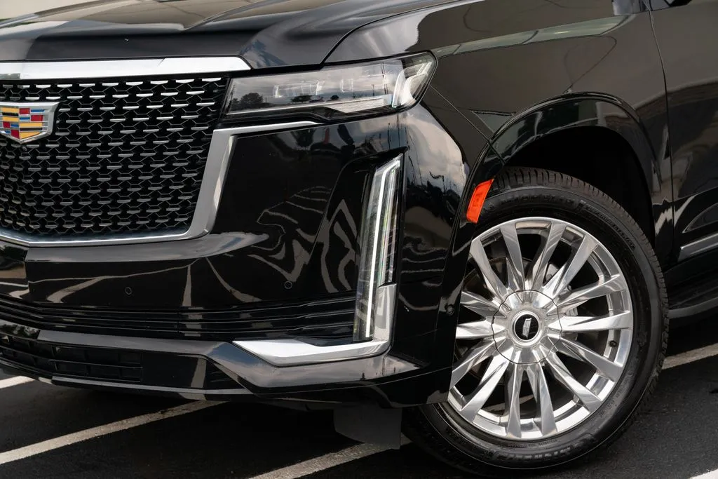 Cadillac Escalade ESV photo 3