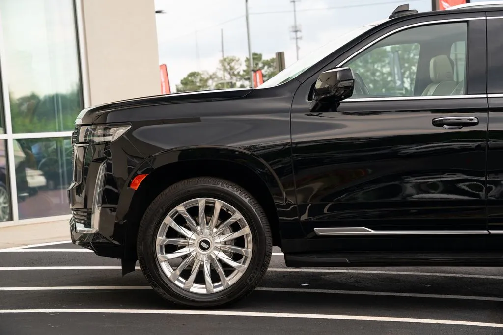 Cadillac Escalade ESV photo 22