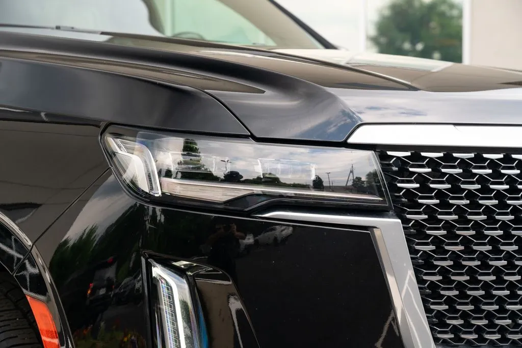 Cadillac Escalade ESV photo 8