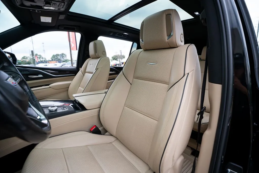 Cadillac Escalade ESV photo 31