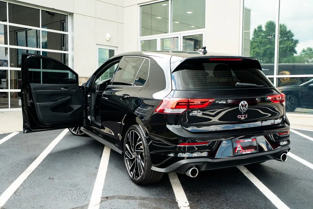 Volkswagen Golf GTI photo 15