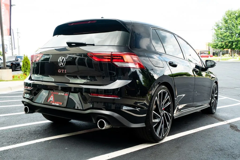Volkswagen Golf GTI photo 11