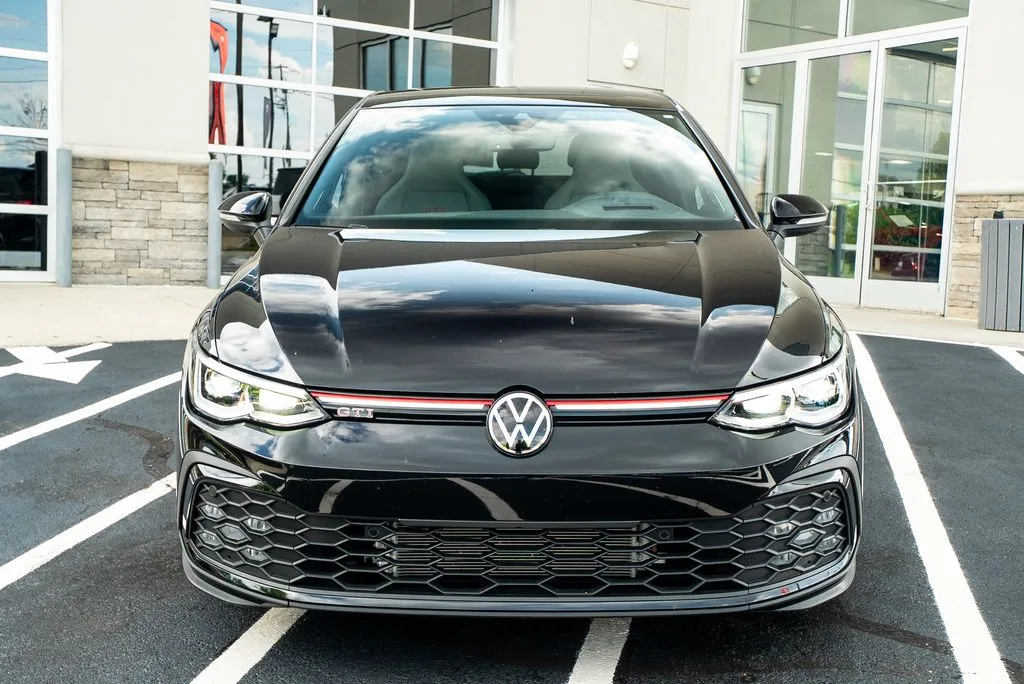 Volkswagen Golf GTI photo 5