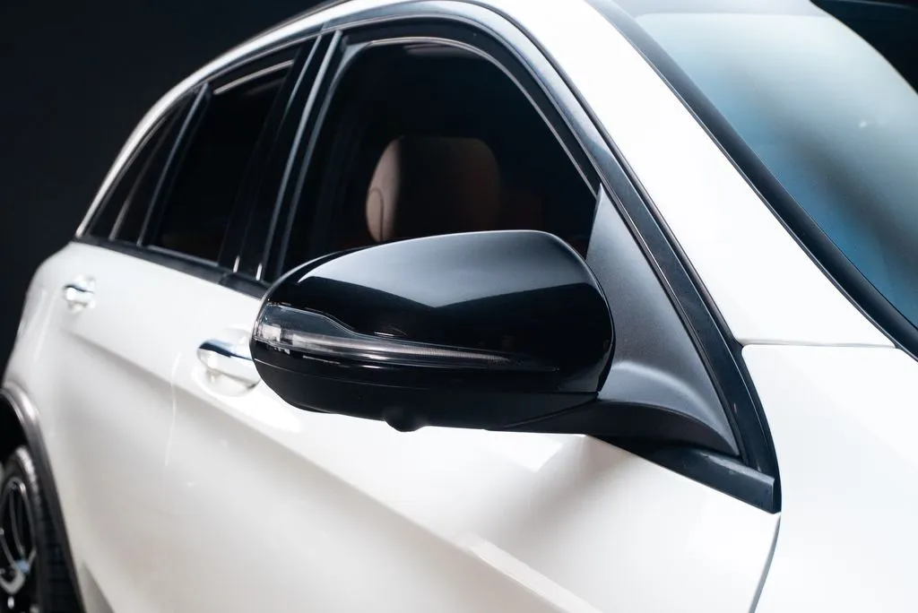 Mercedes-Benz GLC photo 12