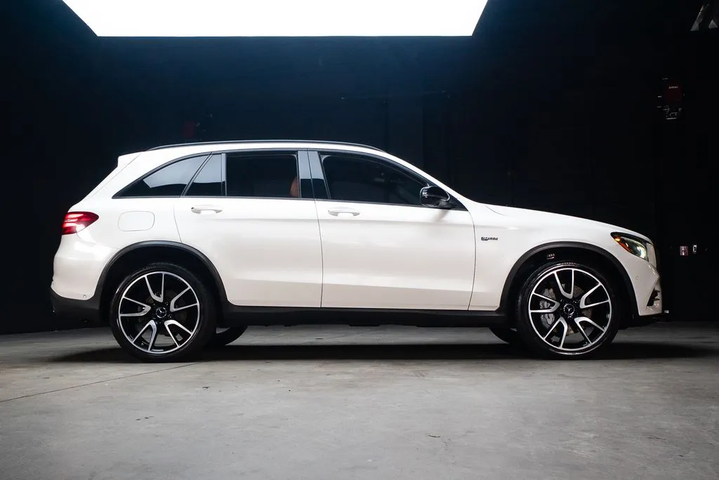 Mercedes-Benz GLC photo 8