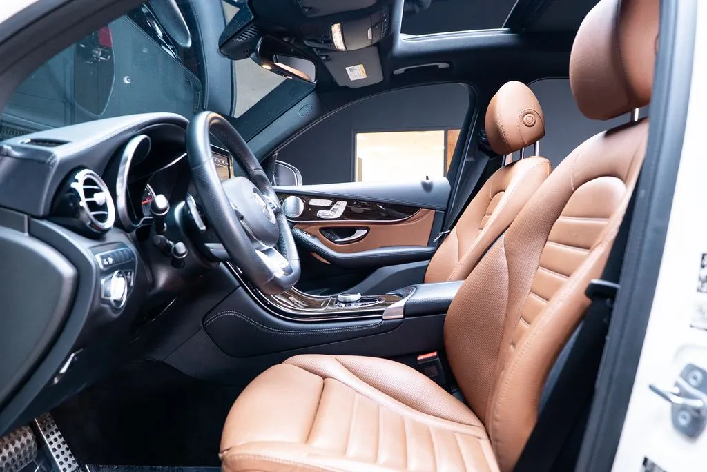 Mercedes-Benz GLC photo 20