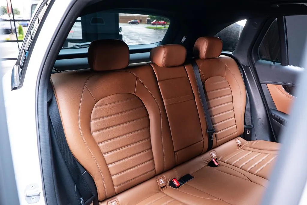 Mercedes-Benz GLC photo 37