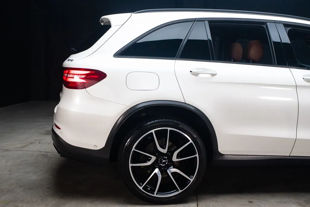 Mercedes-Benz GLC photo 13