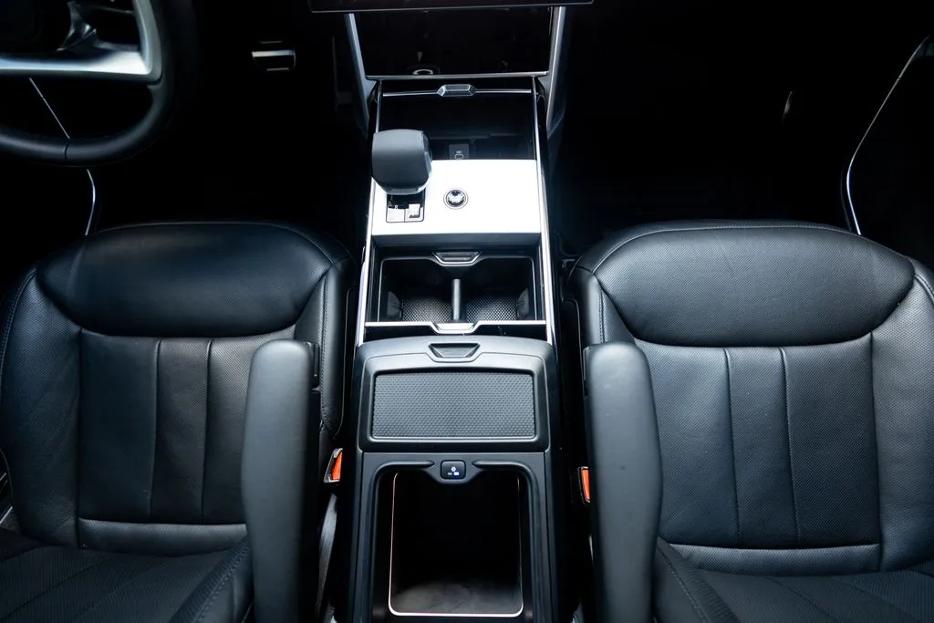 Land Rover Range Rover photo 44