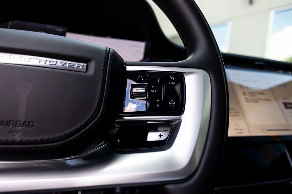Land Rover Range Rover photo 23