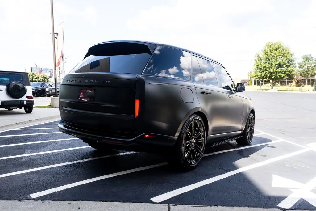 Land Rover Range Rover photo 11