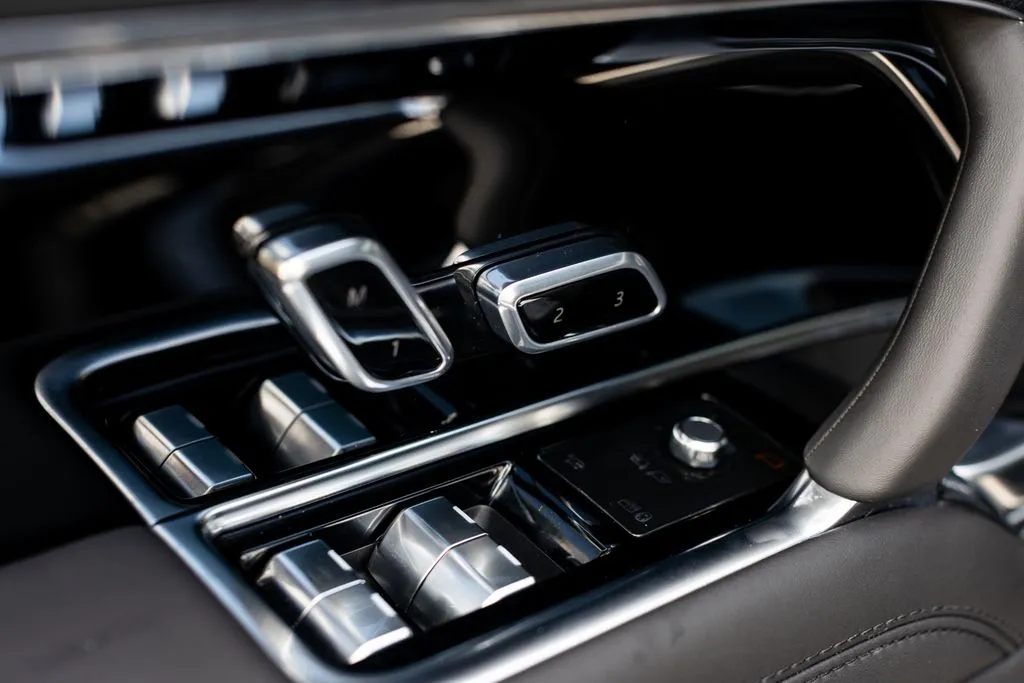 Land Rover Range Rover photo 19