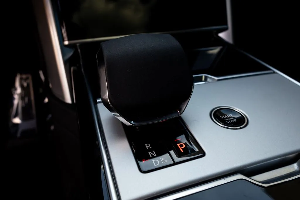 Land Rover Range Rover photo 30