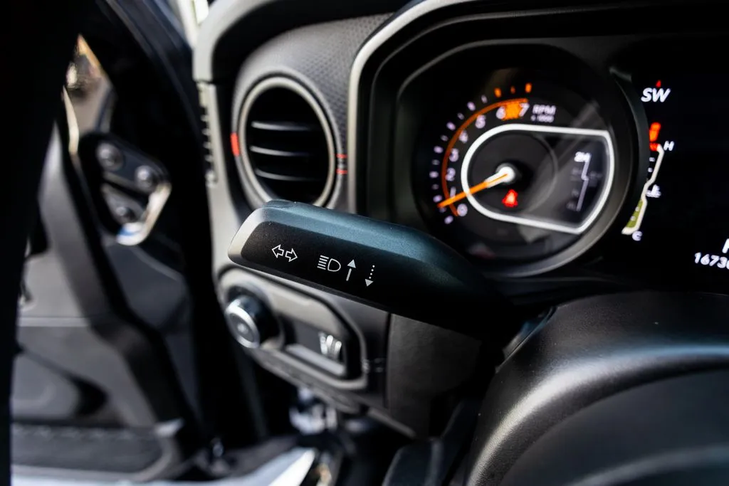 Jeep Wrangler photo 25