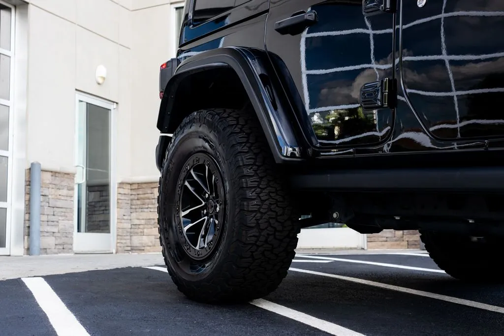 Jeep Wrangler photo 9