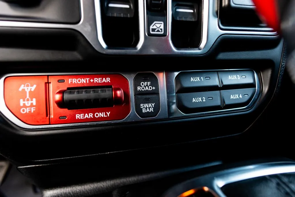 Jeep Wrangler photo 31