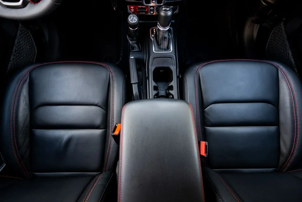 Jeep Wrangler photo 35
