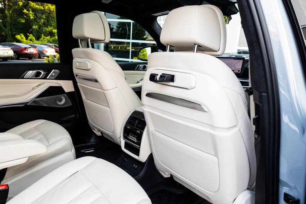 BMW X7 photo 57